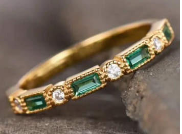 Vintage Inlaid Green Zirconia Rose Ring