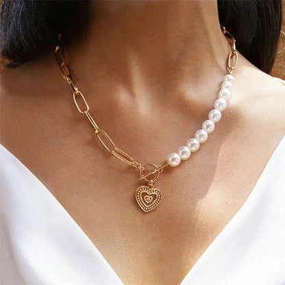 Crossed Heart Pendant with Pearls in Gold